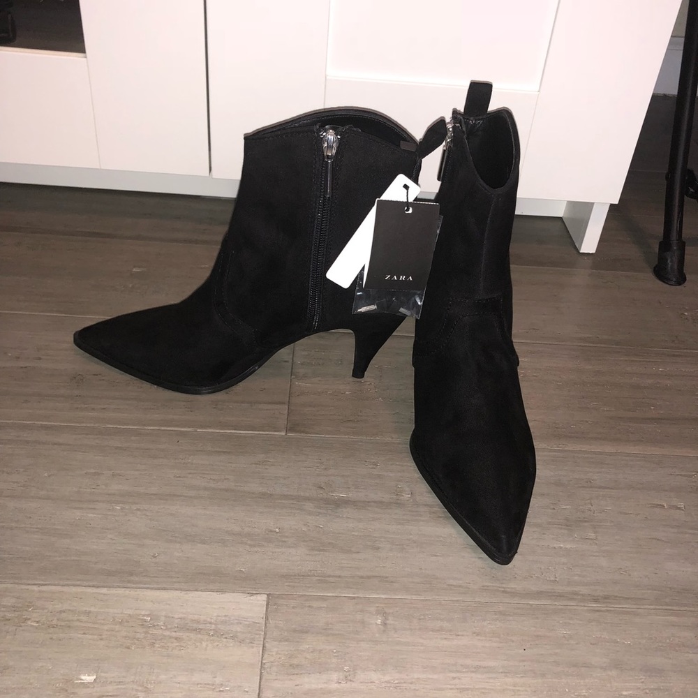 Gorgeous Zara boots